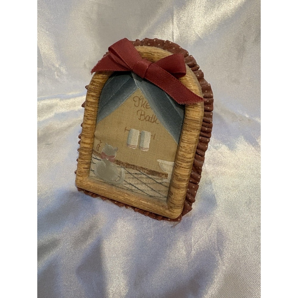 Small Plastic Cottage Core Painted Bathroom picture w/ kitty cat ruffles